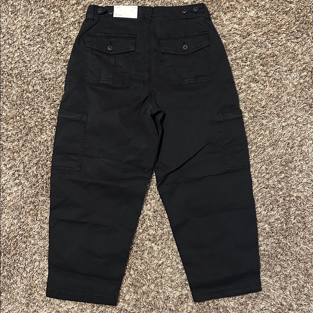 NWT American Eagle Barrel Pants Black Mid-Rise Size 6 Short - Picture 2 of 10